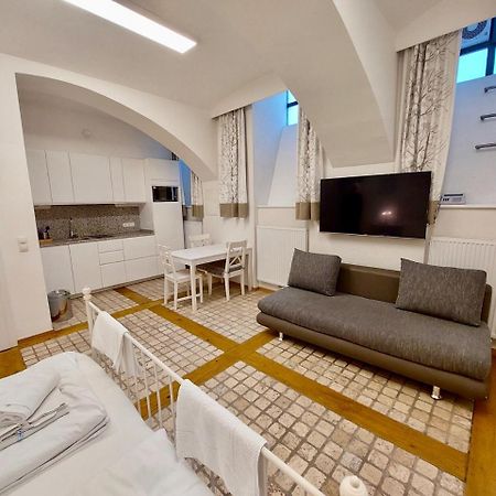 Modern Studios Near City Center 维也纳 外观 照片