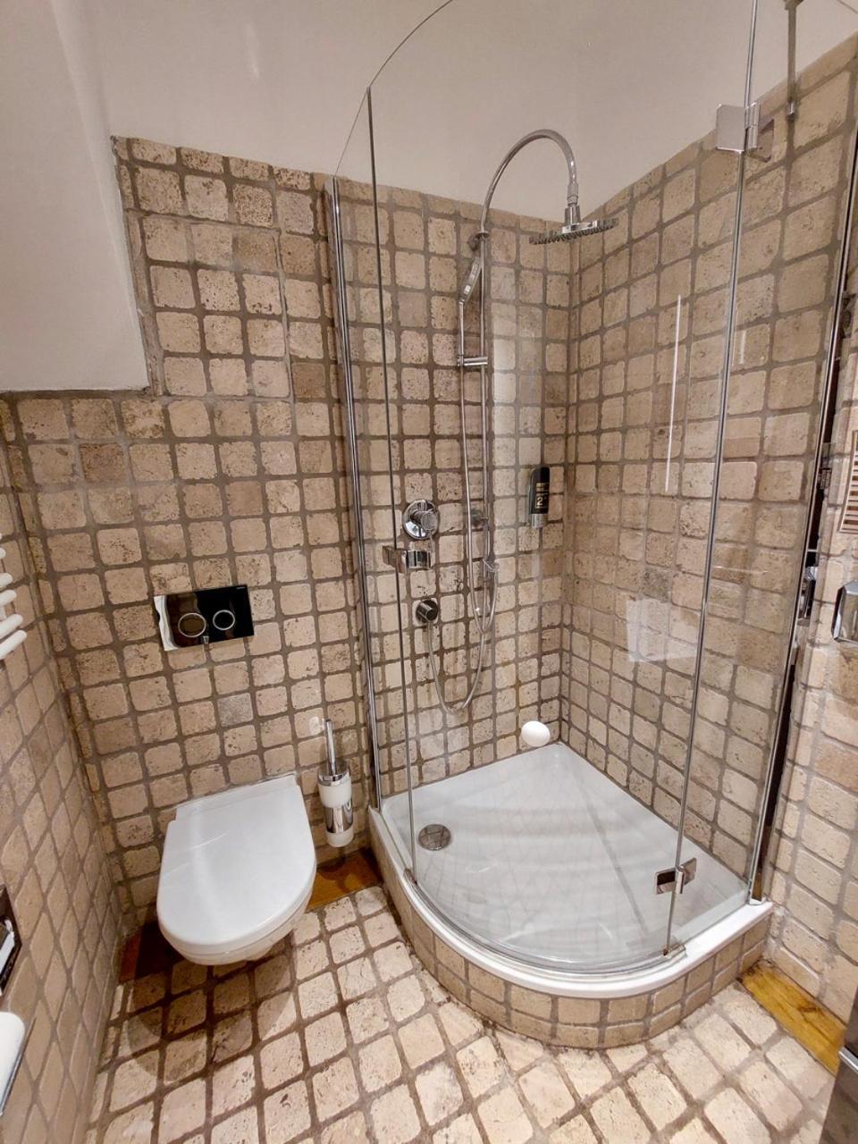 Modern Studios Near City Center 维也纳 外观 照片