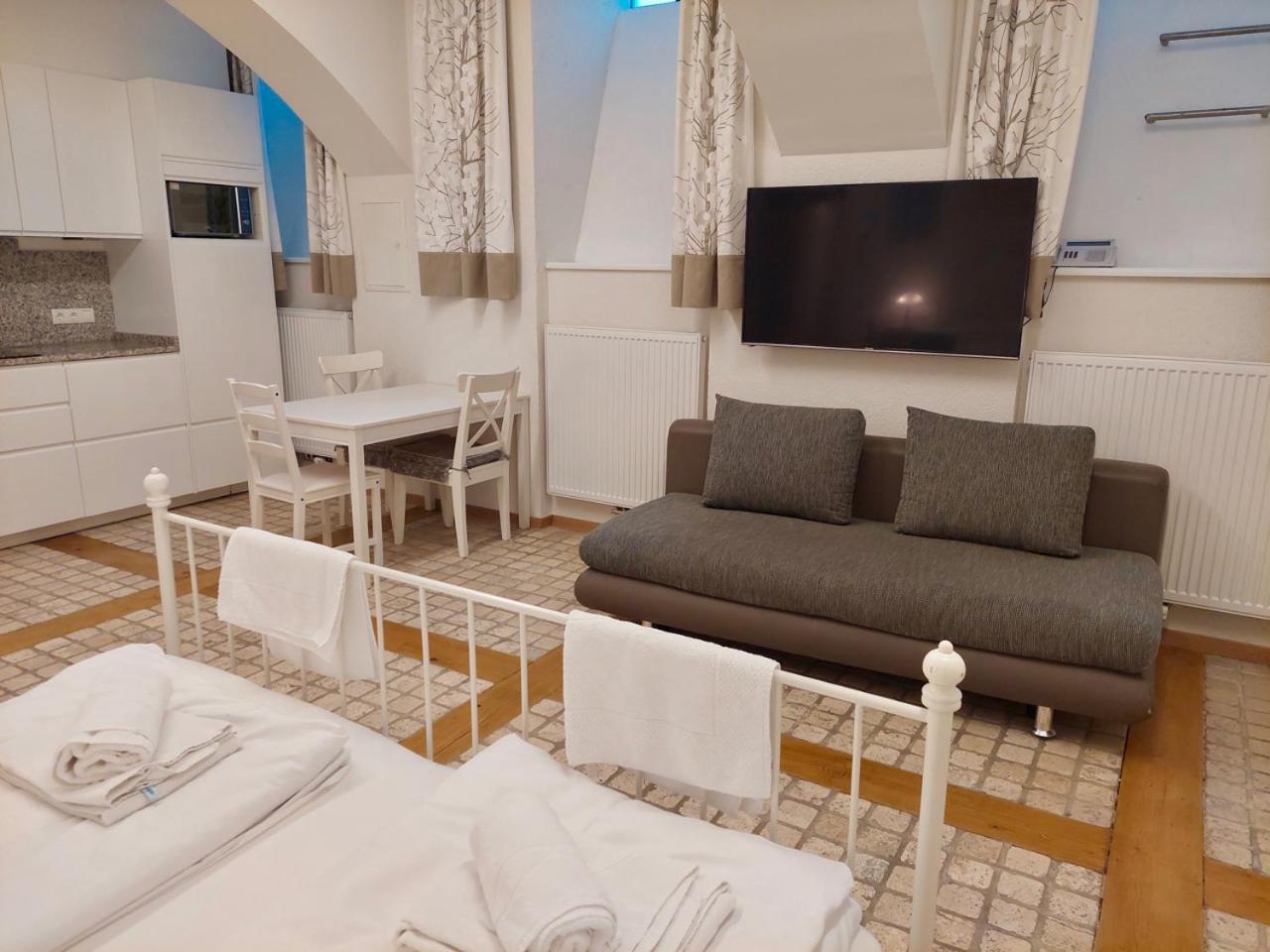 Modern Studios Near City Center 维也纳 外观 照片